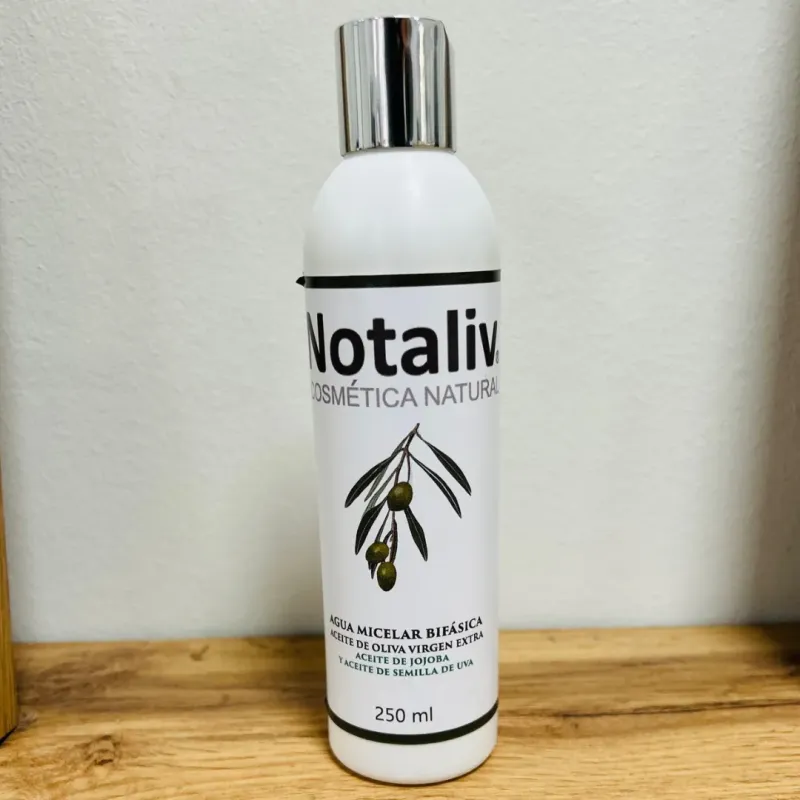 Agua micelar bifásica. Limpiador facial y desmaquillante 250 ml